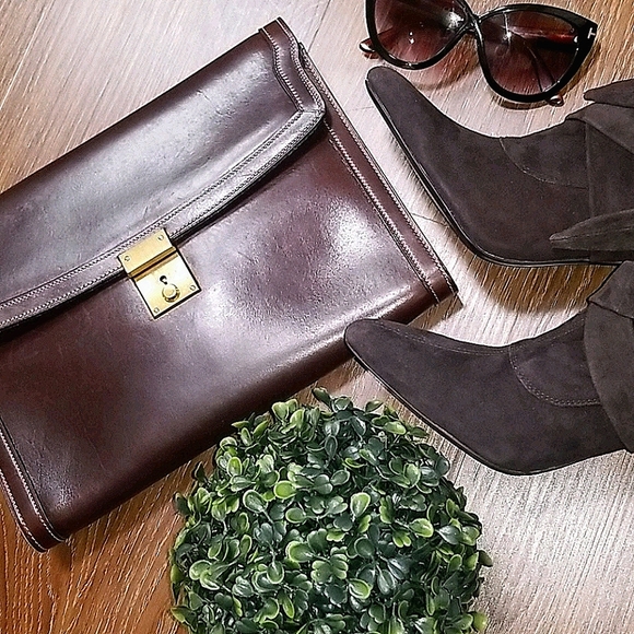 Vintage Gucci Chocolate Brown Leather Clutch - Picture 3 of 15